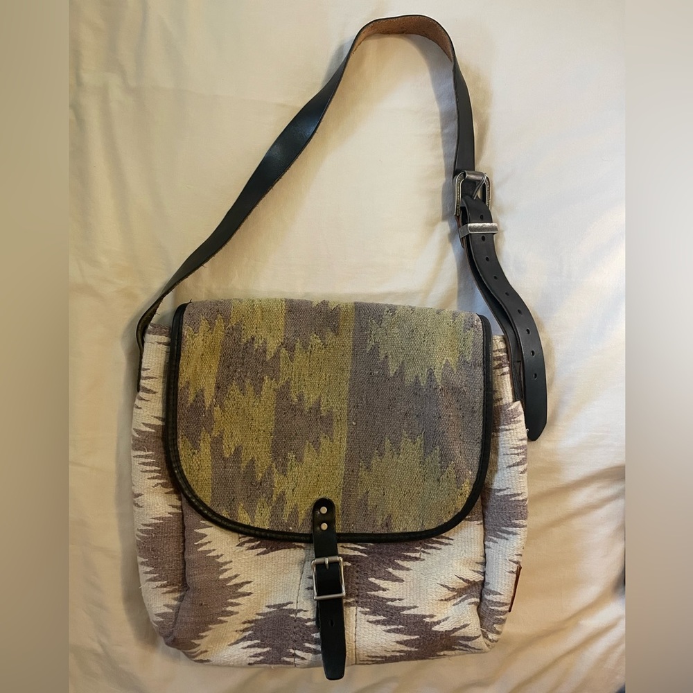 Vintage Will Leather Goods Dhurrie Messenger Bag